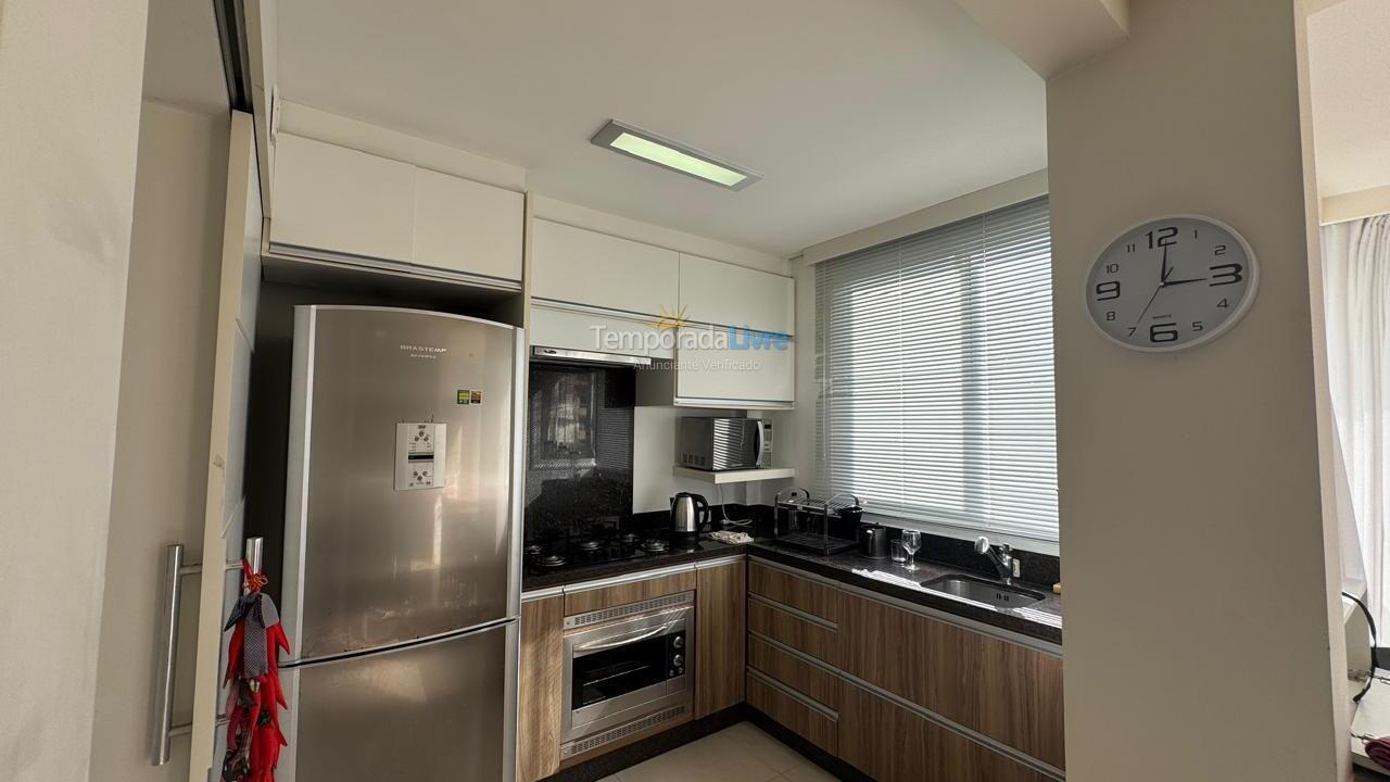 Apartamento para alquiler de vacaciones em Governador Celso Ramos (Praia de Palmas)