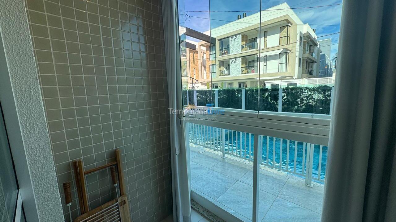 Apartamento para aluguel de temporada em Governador Celso Ramos (Praia de Palmas)