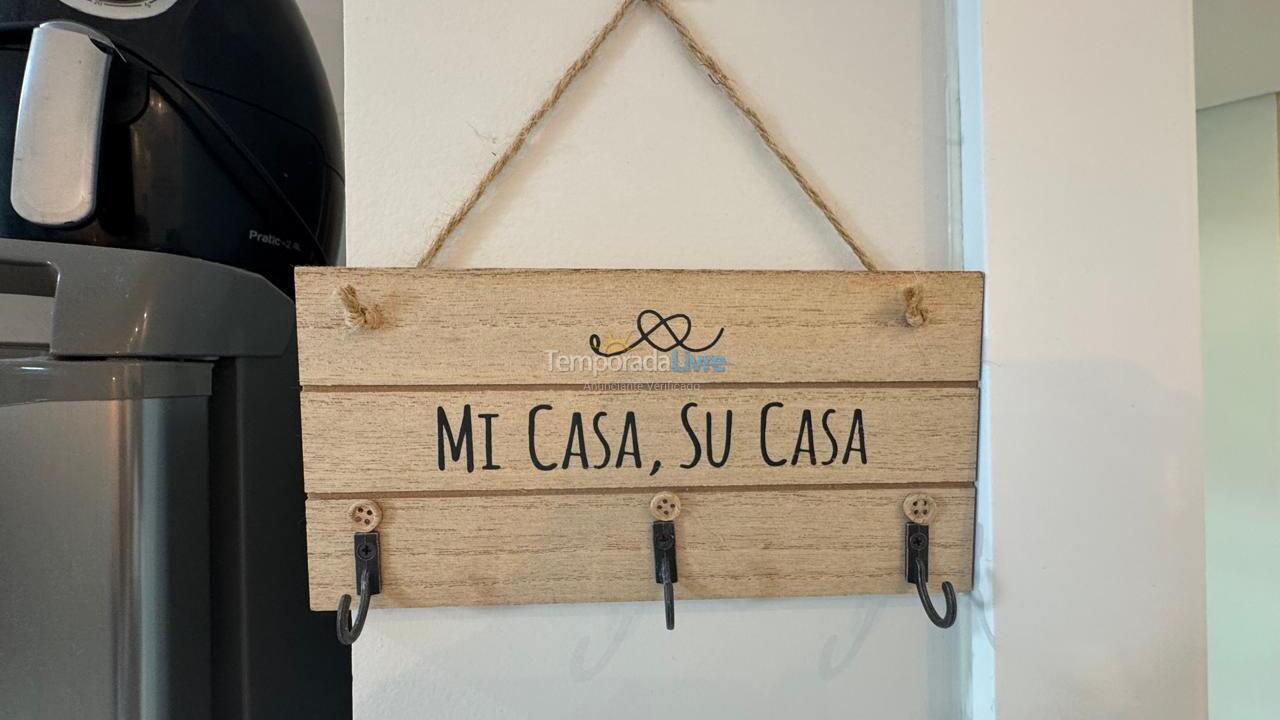 Apartamento para aluguel de temporada em Governador Celso Ramos (Praia de Palmas)