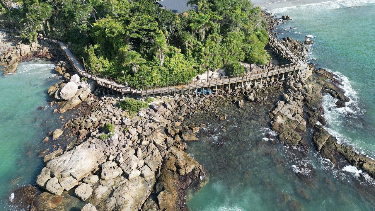 Apartment for vacation rental in Bombinhas (Praia de Bombas)