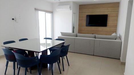 ÁTICO EN PRAIA GRANDE - VISTA AL MAR PARA HASTA 12 PERSONAS