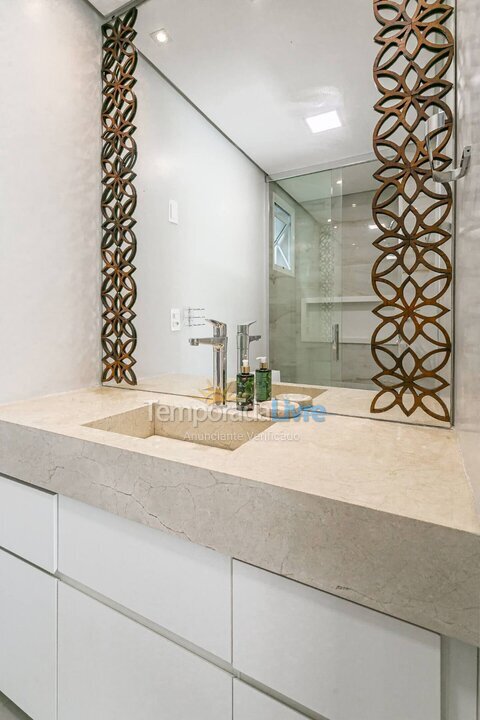 Apartamento para aluguel de temporada em Florianopolis (Campeche)