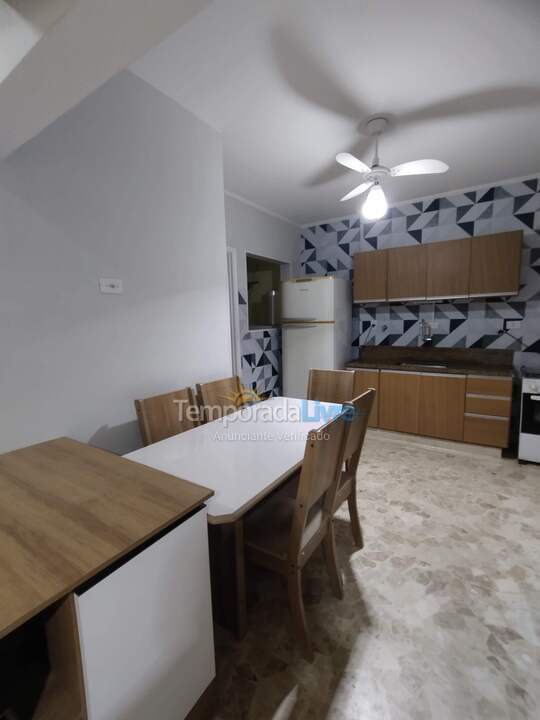 Apartamento para aluguel de temporada em Santos (Gonzaga)
