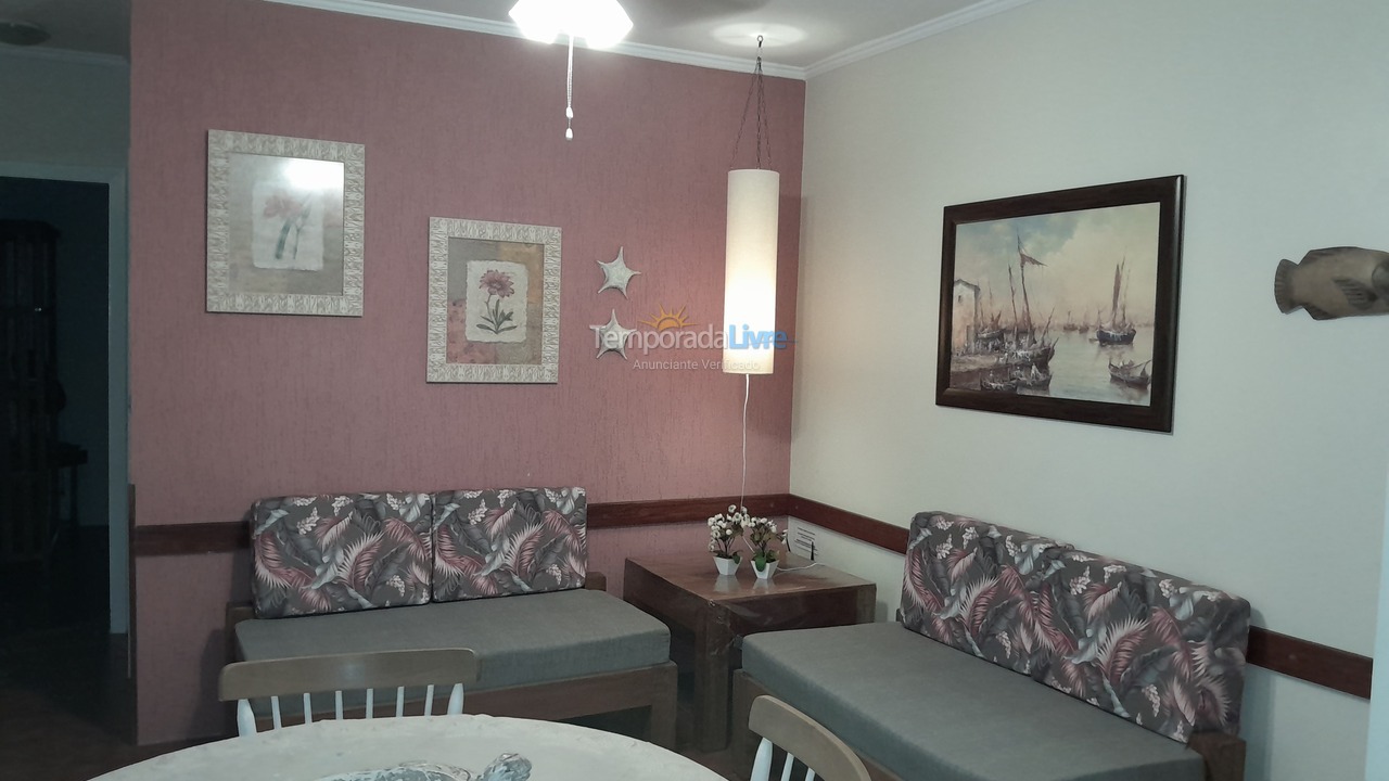 Apartamento para aluguel de temporada em Ubatuba (Praia das Toninhas)