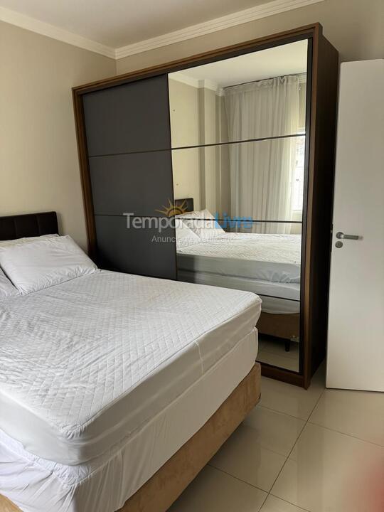 Apartamento para aluguel de temporada em Balneário Camboriú (Praia Central)