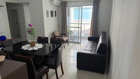 INGLESES, 5 PESSOAS 2 QUARTOS 2 BANHEIROS