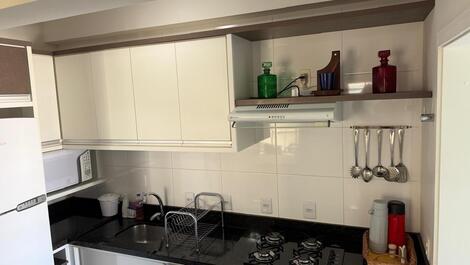 INGLESES, 5 PESSOAS 2 QUARTOS 2 BANHEIROS