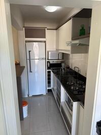 INGLESES, 5 PESSOAS 2 QUARTOS 2 BANHEIROS