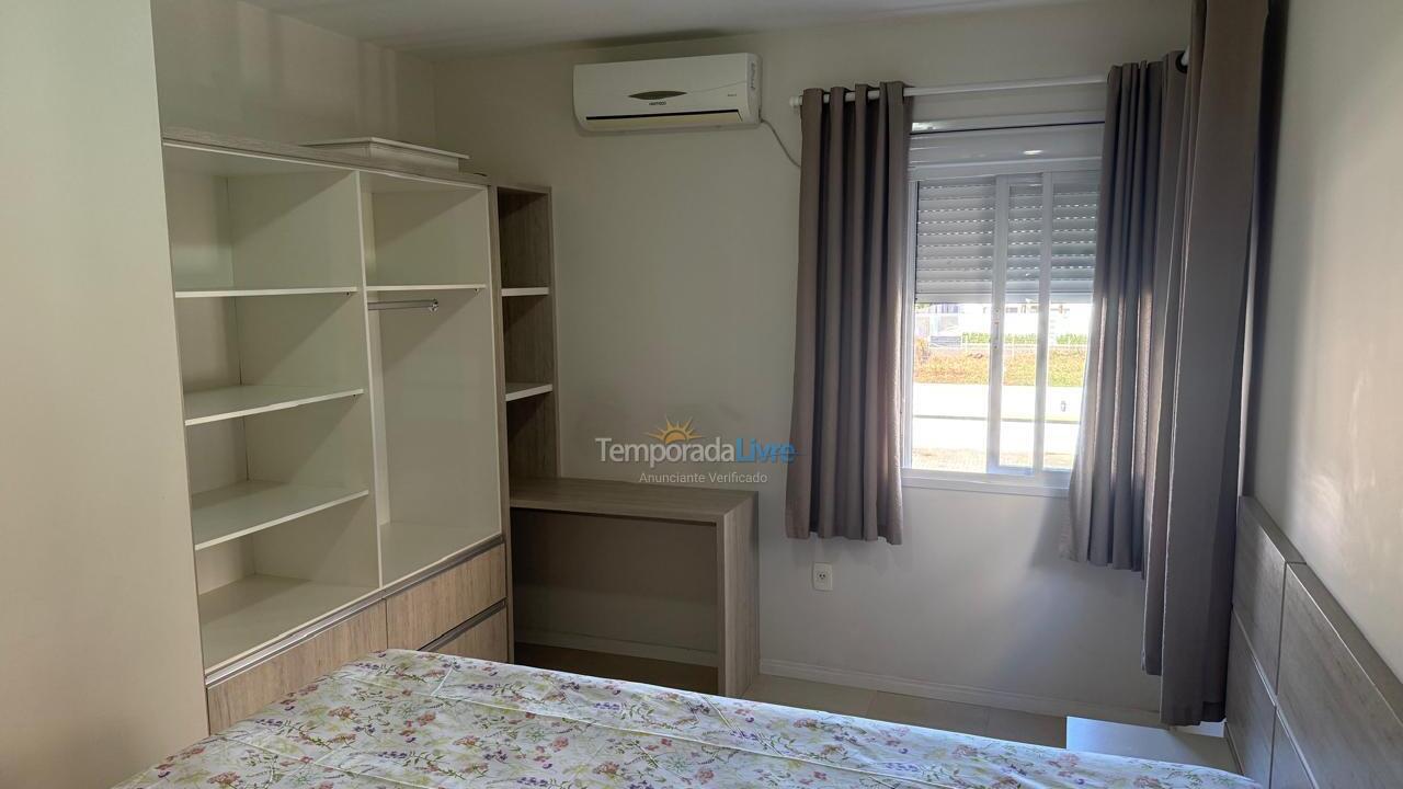 Apartamento para aluguel de temporada em Florianopolis (Praia dos Ingleses)