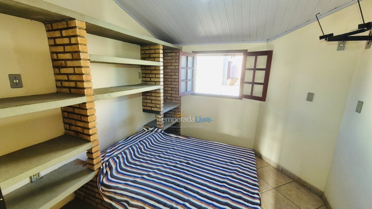 Casa para aluguel de temporada em São João da Barra (Praia Grussai)