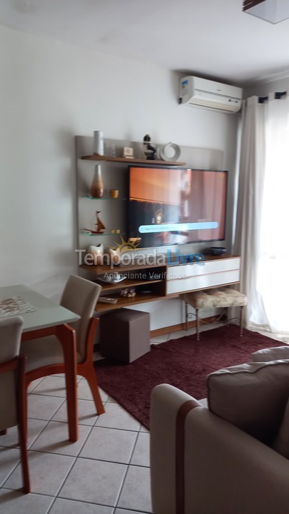 Apartamento para aluguel de temporada em Florianópolis (Praia Brava)
