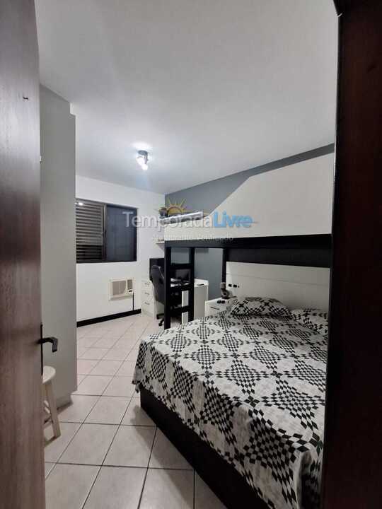 Apartamento para aluguel de temporada em Florianópolis (Praia Brava)