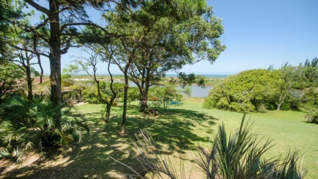 House for vacation rental in Garopaba (Praia do Siriu)