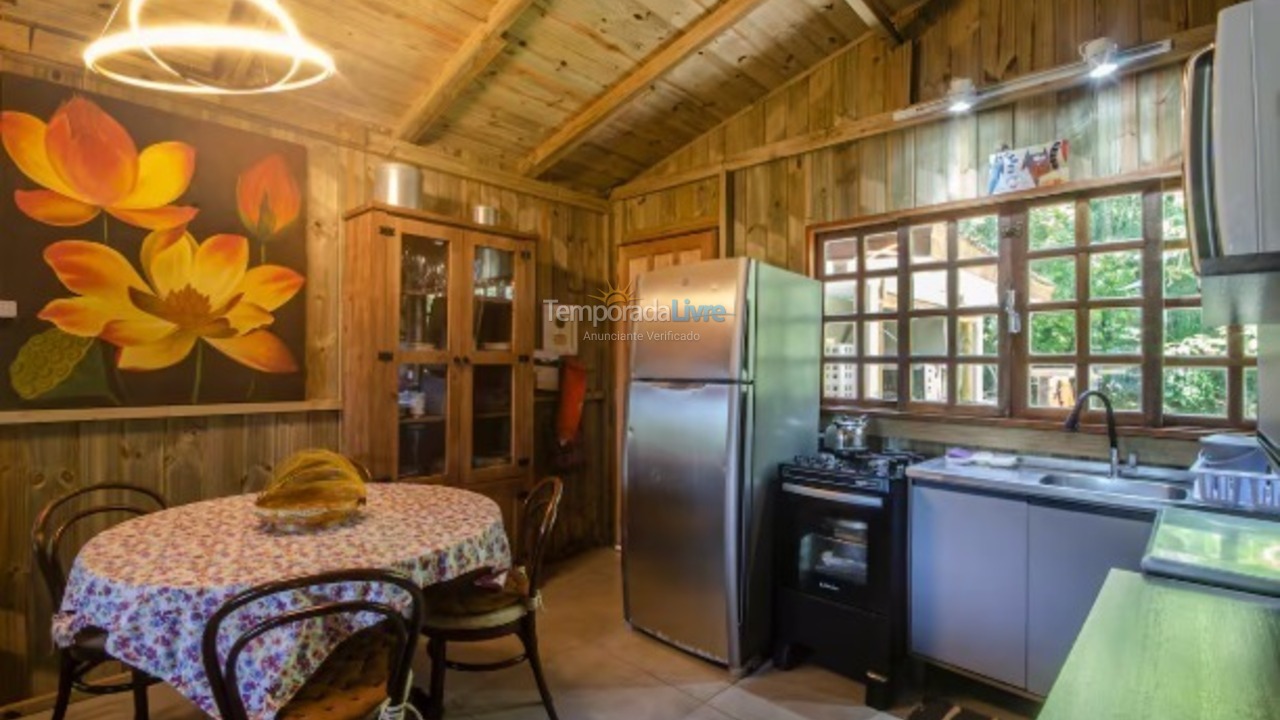 House for vacation rental in Garopaba (Praia do Siriu)