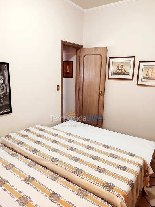 Apartamento para aluguel de temporada em Guarujá (Pitangueiras)