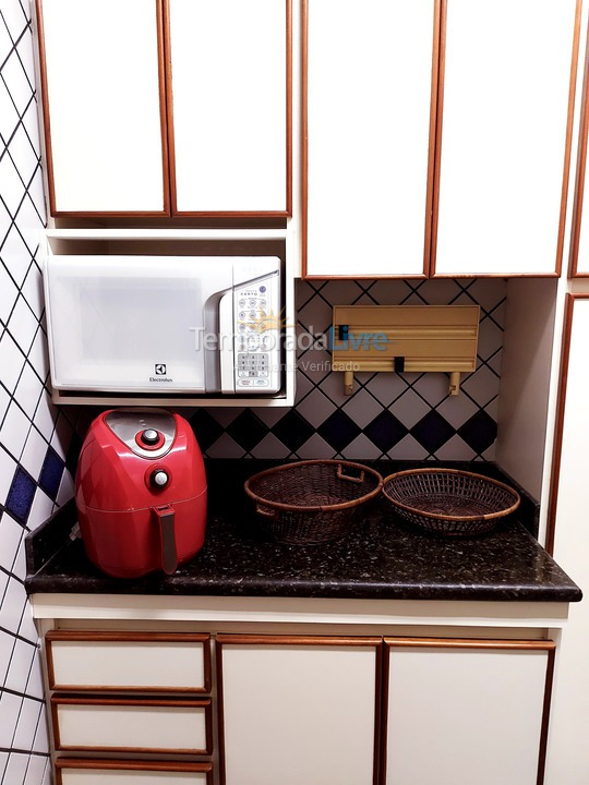 Apartamento para aluguel de temporada em Guarujá (Pitangueiras)