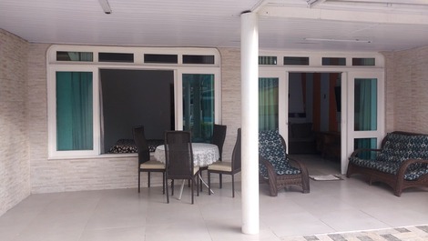 Una hermosa casa para las vacaciones de temporada es Maresias San Seba