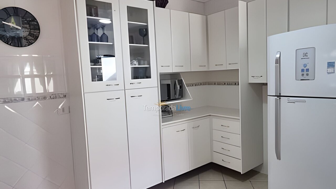 Chácara / sítio para aluguel de temporada em Bertioga (Riviera de São Lourenço)