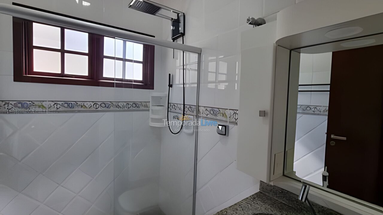 Chácara / sítio para aluguel de temporada em Bertioga (Riviera de São Lourenço)