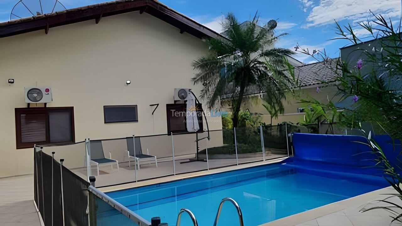 Chácara / sítio para aluguel de temporada em Bertioga (Riviera de São Lourenço)