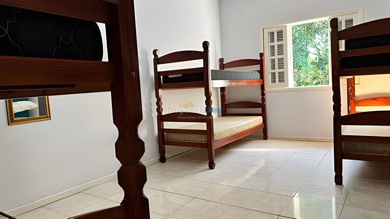 Chácara / sítio para aluguel de temporada em Bertioga (Riviera de São Lourenço)