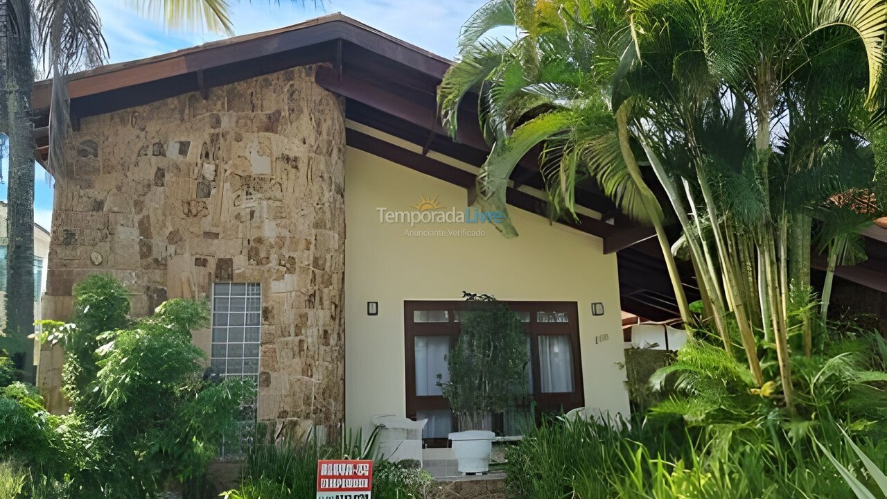 Chácara / sítio para aluguel de temporada em Bertioga (Riviera de São Lourenço)