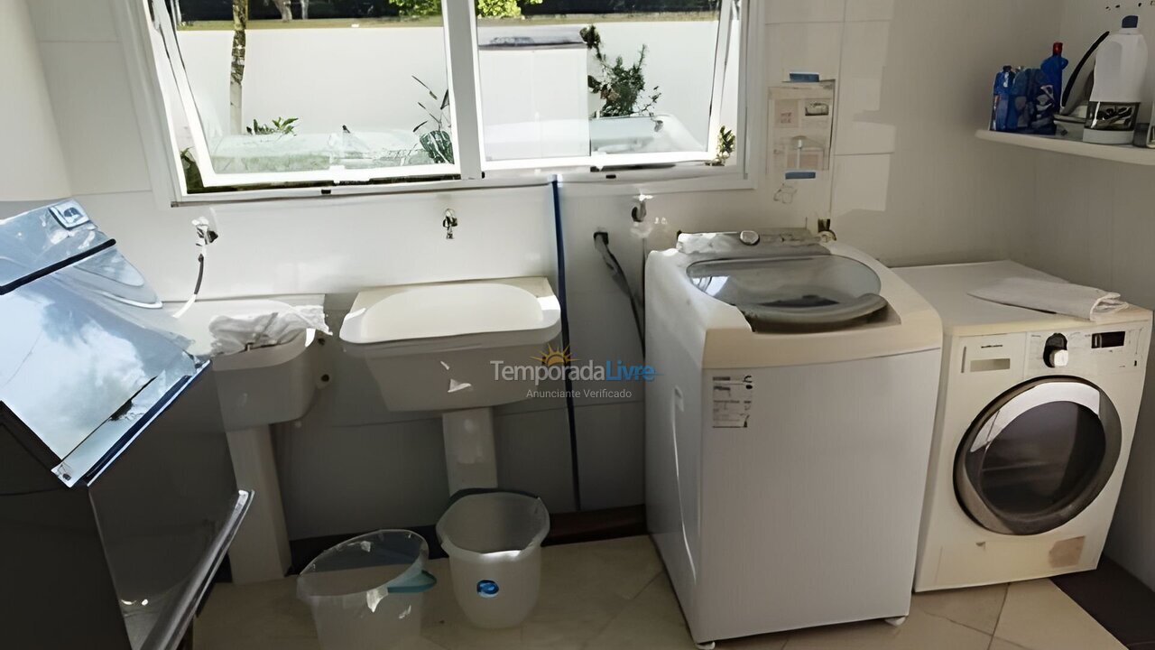 Chácara / sítio para aluguel de temporada em Bertioga (Riviera de São Lourenço)