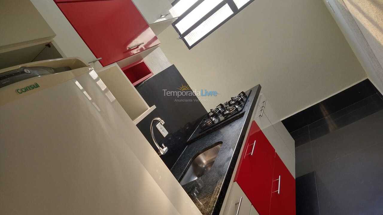 Apartamento para aluguel de temporada em Bertioga (Centro)