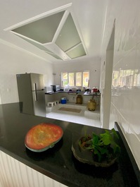 Beautiful house for Season Bertioga With Pool 15 minutes from the Beach