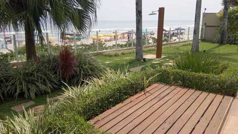 4 dormitorios, piscina, primera línea de mar, justo en la arena, vista al mar.