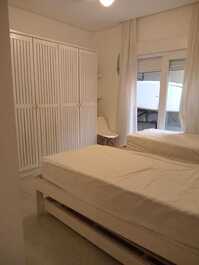 4 dormitorios, piscina, primera línea de mar, justo en la arena, vista al mar.