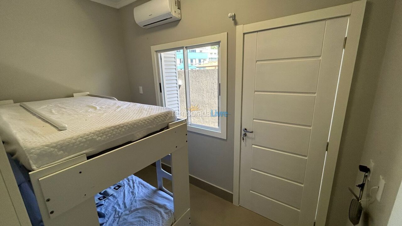 House for vacation rental in Bombinhas (Praia de Bombas)