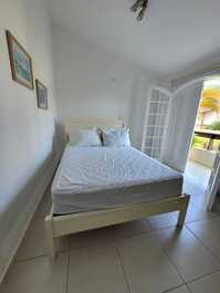 Condominium, 4 suites, shared pool, 3 spaces, 10 people, 200 m from the beach.