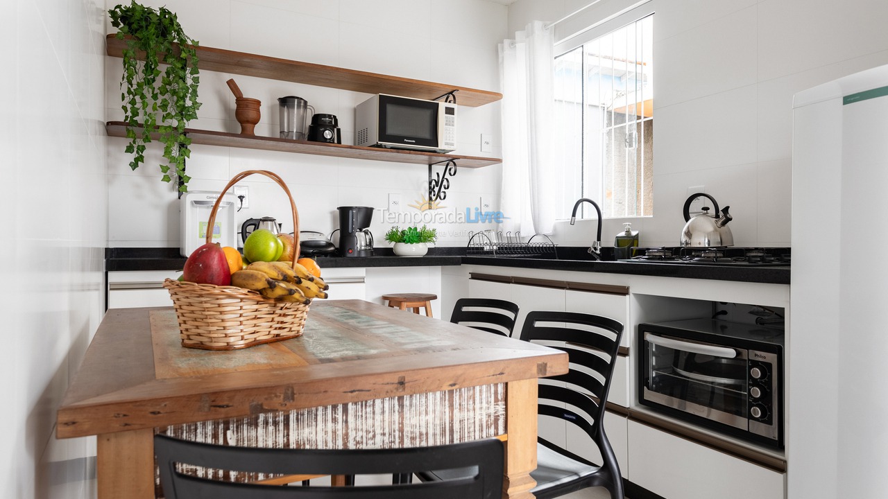 Casa para aluguel de temporada em Florianópolis (Barra da Lagoa)