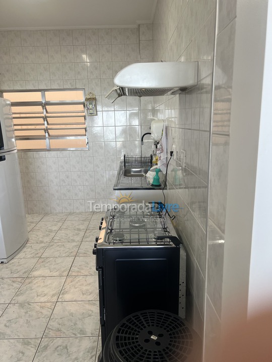 Apartamento para aluguel de temporada em Santos (Embare)