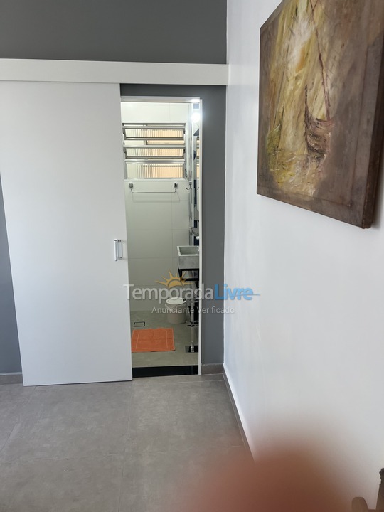 Apartamento para aluguel de temporada em Santos (Embare)