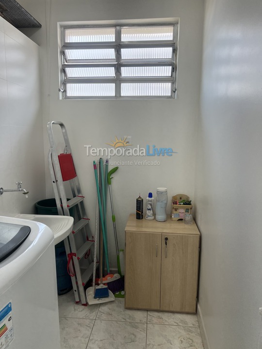 Apartamento para aluguel de temporada em Santos (Embare)