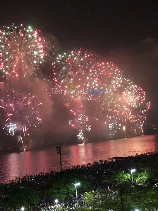 Apartamento para aluguel de temporada em Santos (Embare)