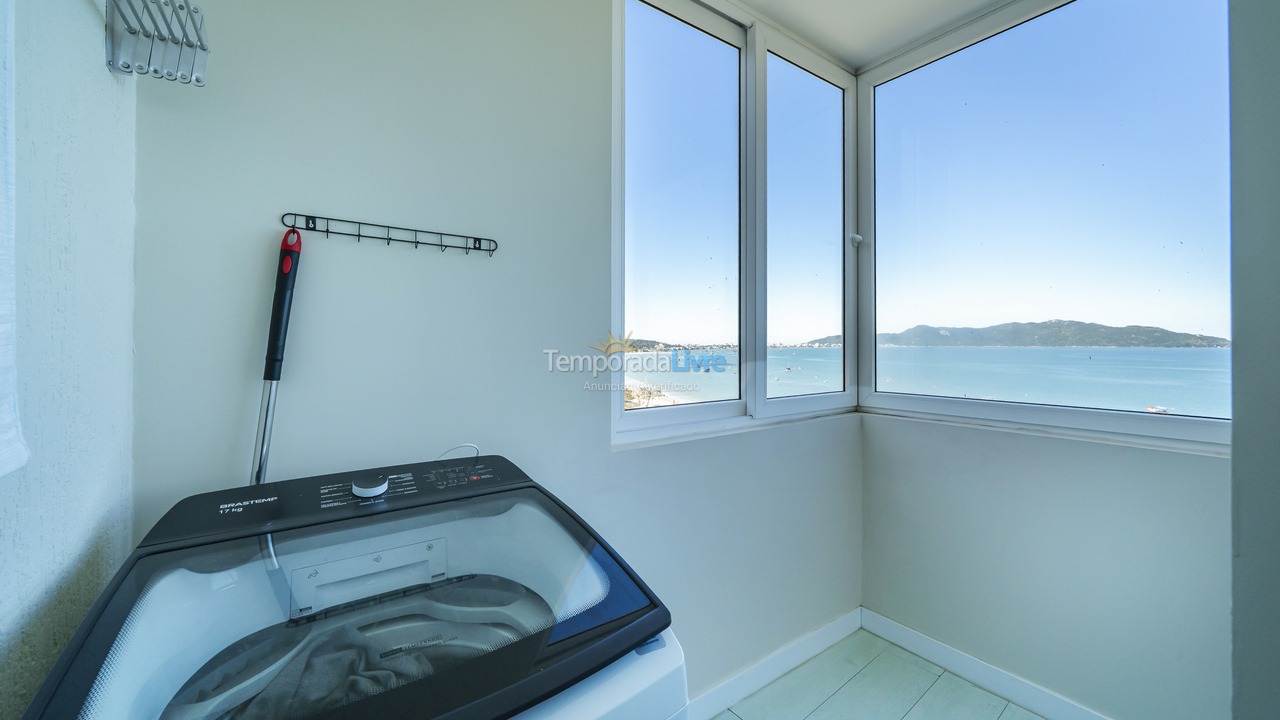 House for vacation rental in Bombinhas (Praia de Zimbros)