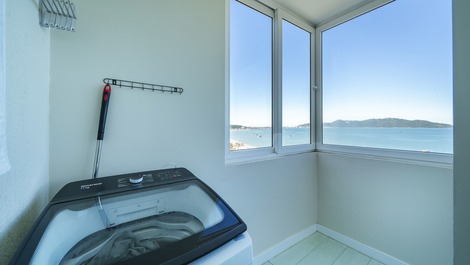 Luxury and Comfort Facing the Sea in Zimbros