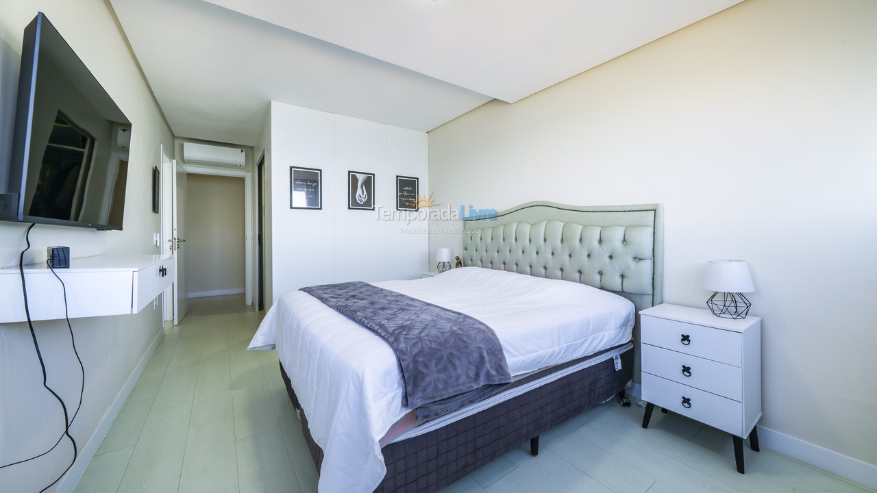 House for vacation rental in Bombinhas (Praia de Zimbros)