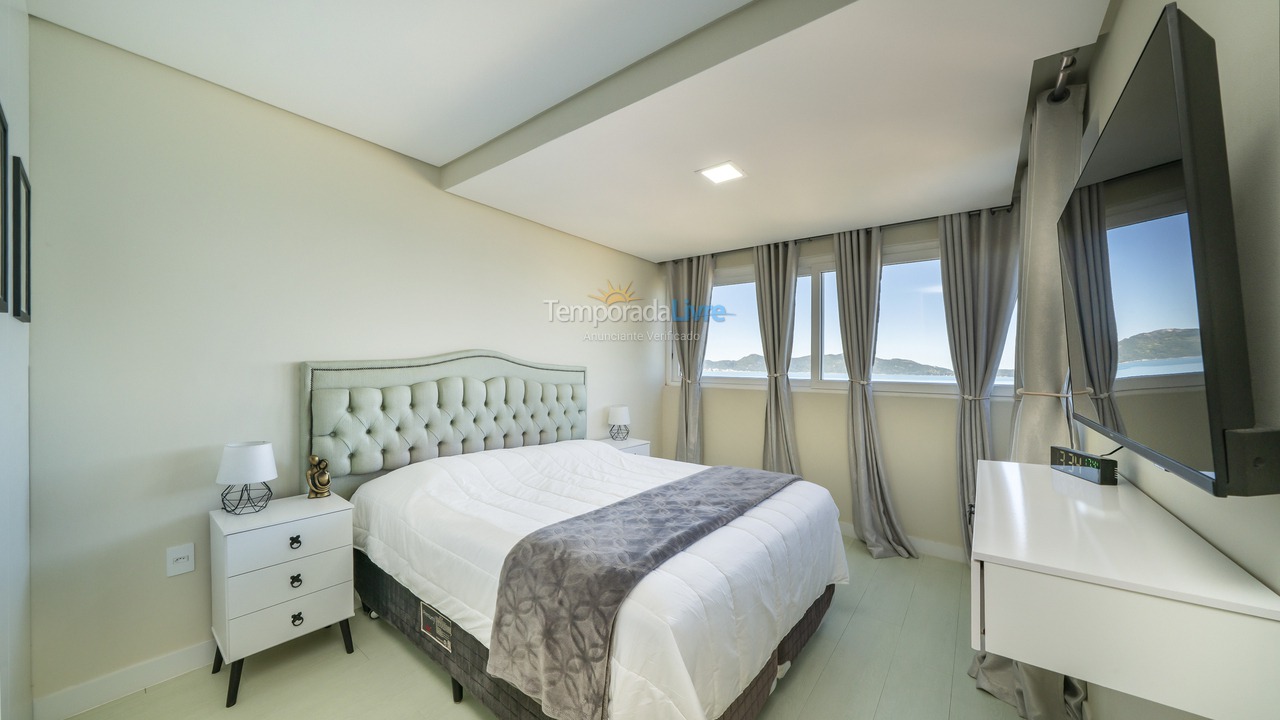 House for vacation rental in Bombinhas (Praia de Zimbros)