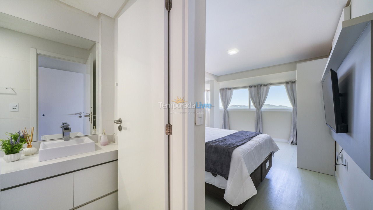 House for vacation rental in Bombinhas (Praia de Zimbros)