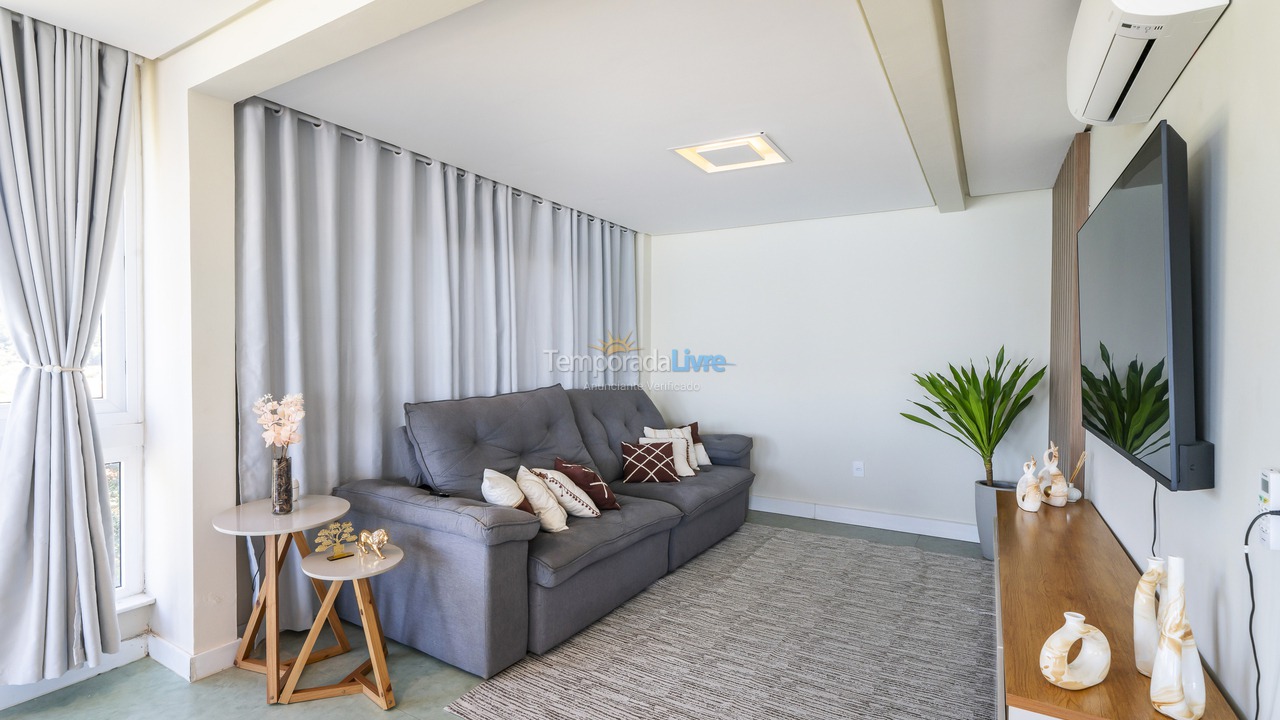 House for vacation rental in Bombinhas (Praia de Zimbros)