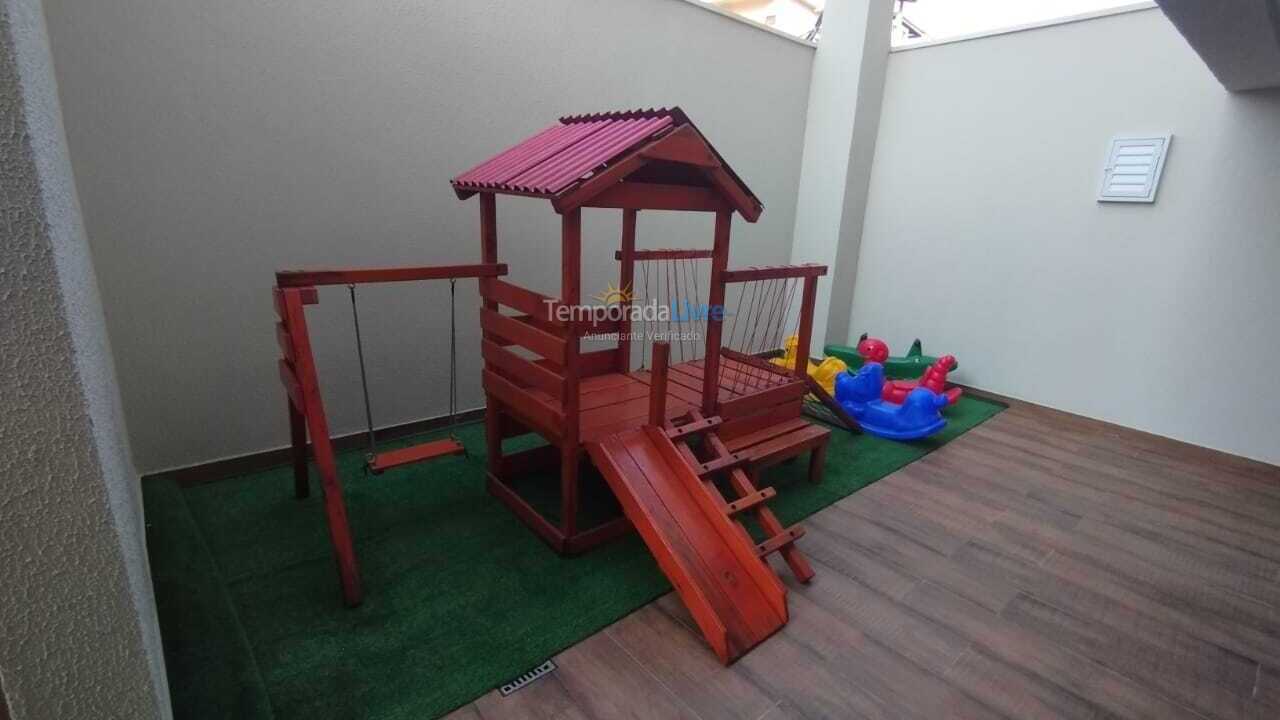 Apartamento para aluguel de temporada em Ubatuba (Praia Grande)