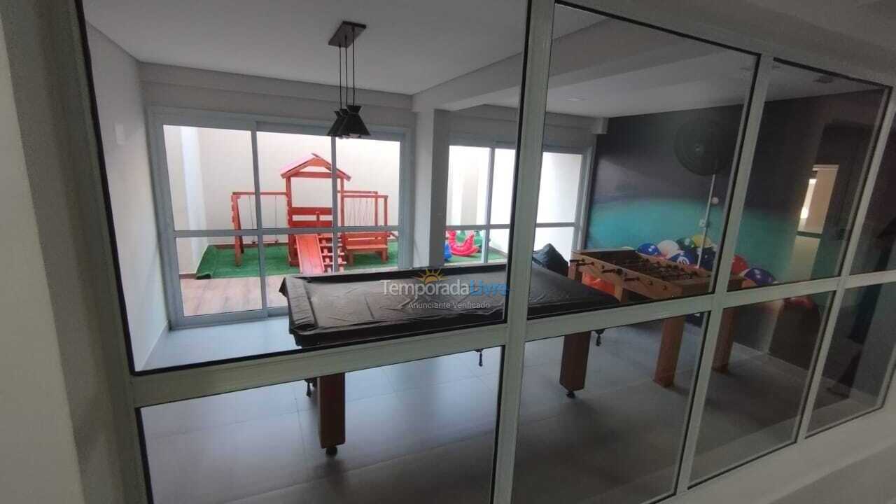 Apartamento para aluguel de temporada em Ubatuba (Praia Grande)