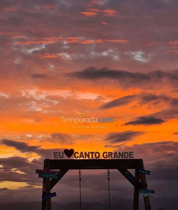 Apartamento para aluguel de temporada em Bombinhas (Canto Grande)