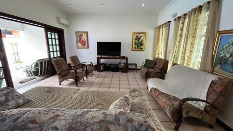 Magnifica Casa,.Cond. Jd. Acapulco