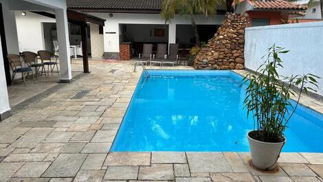 Magnifica Casa,.Cond. Jd. Acapulco