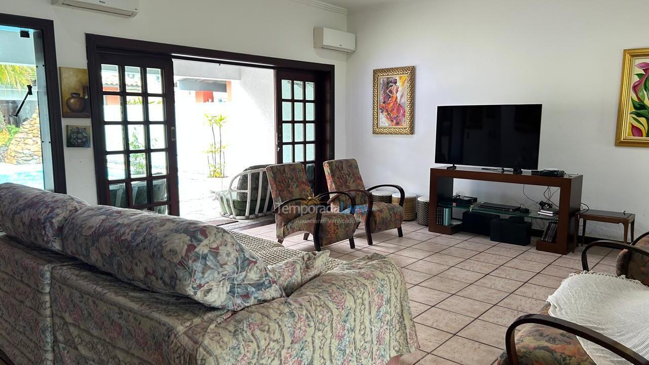 Casa para aluguel de temporada em Guarujá (Praia do Pernambuco)